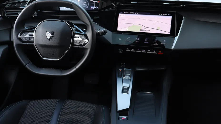 Peugeot 308 -