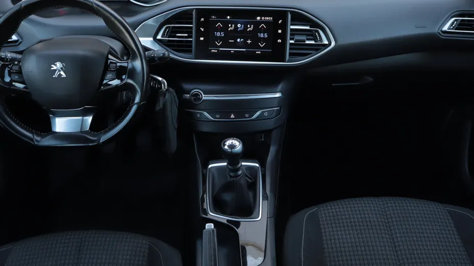 Peugeot 308 -