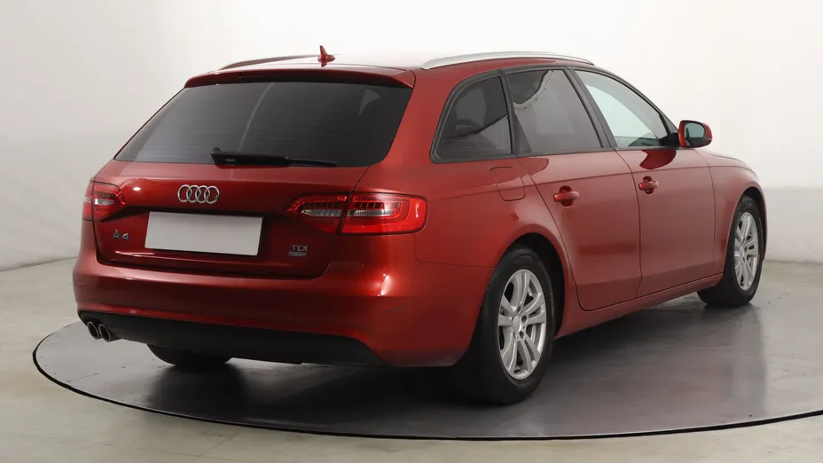 Audi A4 -