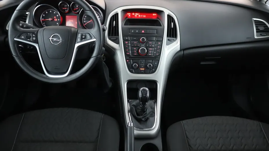 Opel Astra -