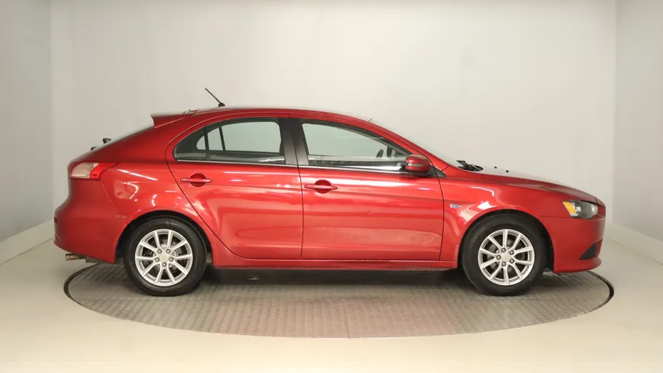 Mitsubishi Lancer -