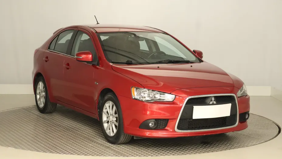 Mitsubishi Lancer -