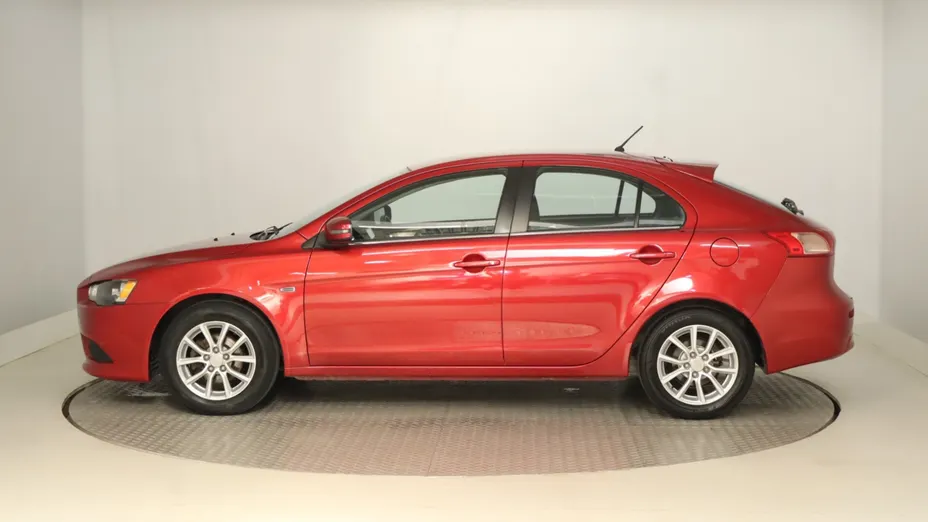 Mitsubishi Lancer -