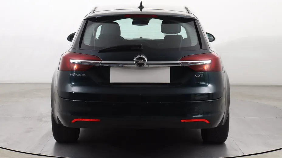 Opel Insignia -