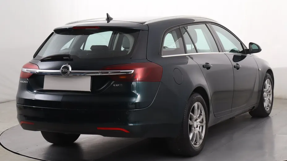 Opel Insignia -
