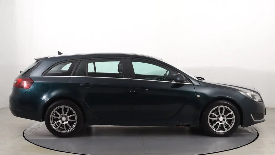 Opel Insignia -