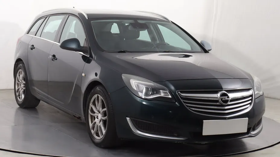 Opel Insignia -
