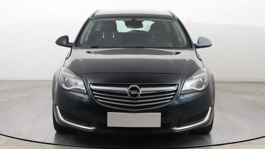 Opel Insignia -