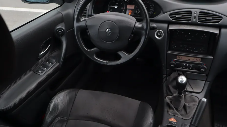 Renault Laguna -