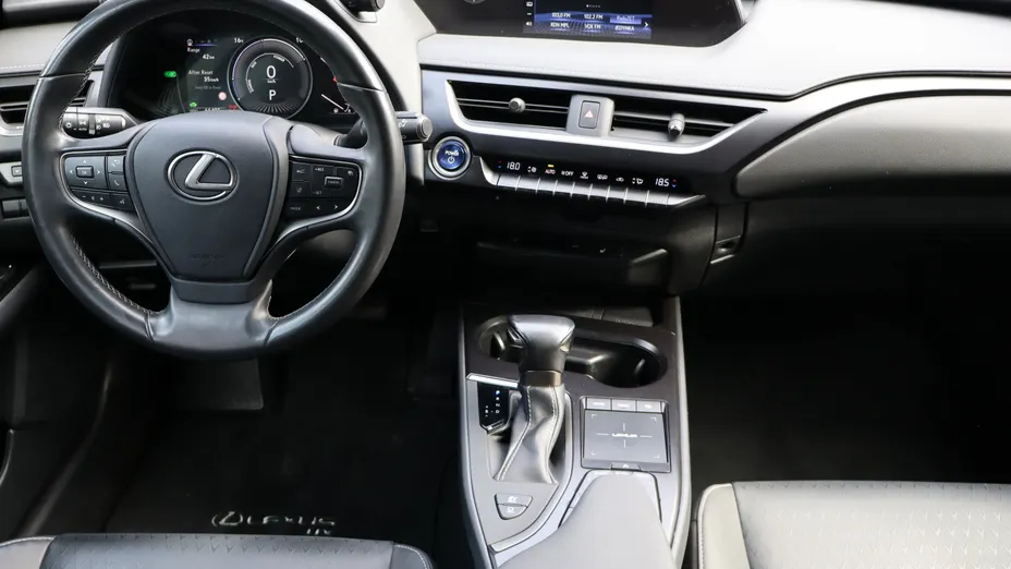 Lexus UX -