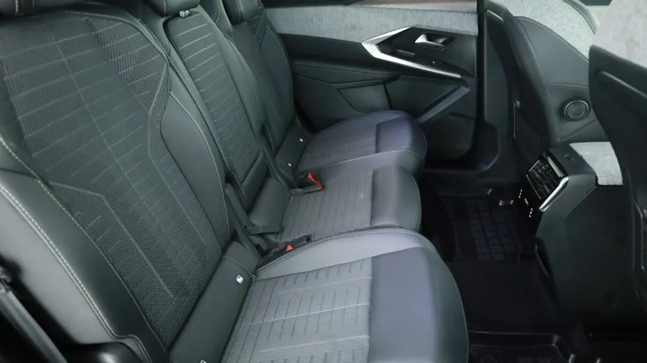 Peugeot 5008 -
