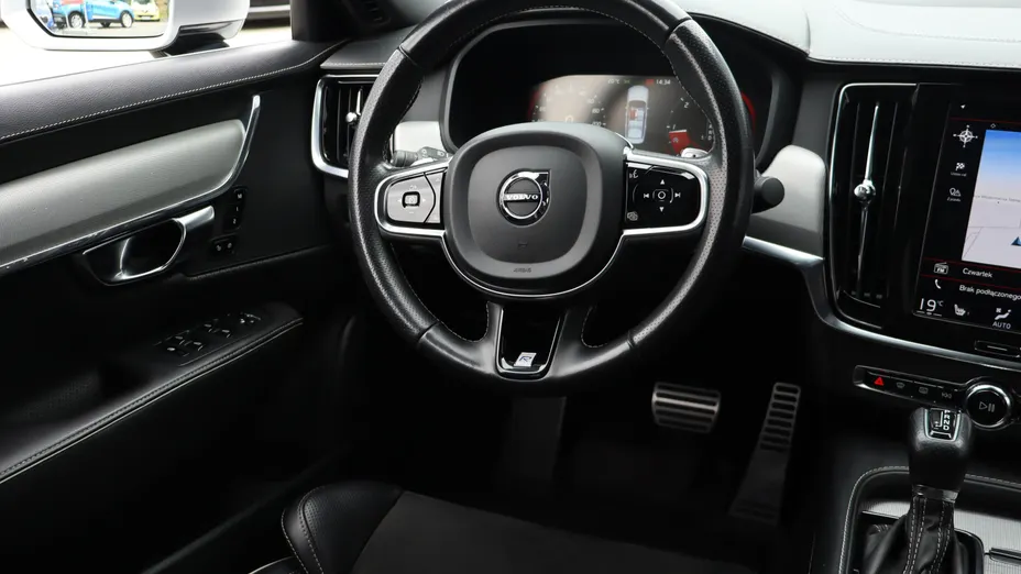 Volvo S90 -