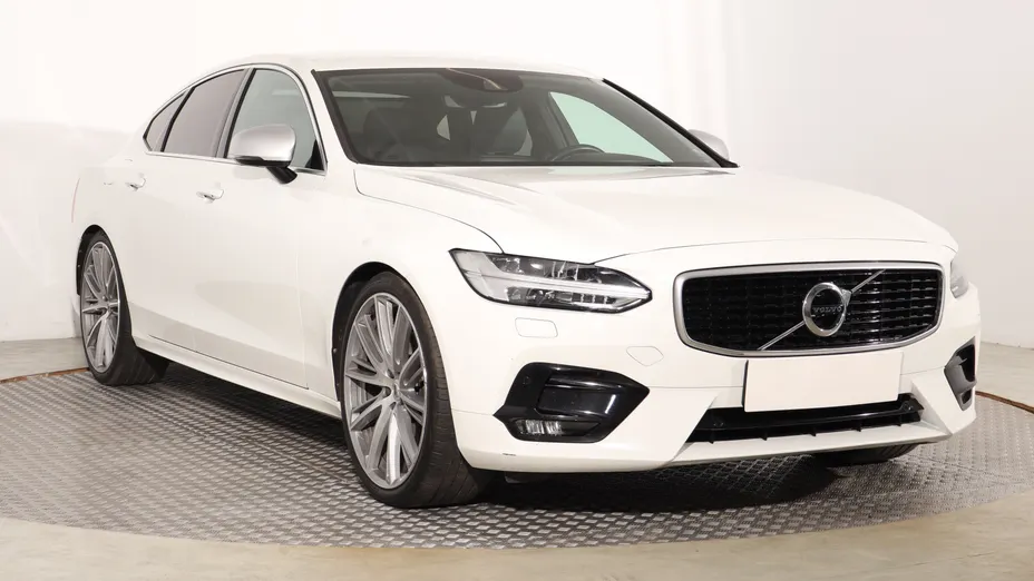 Volvo S90 -