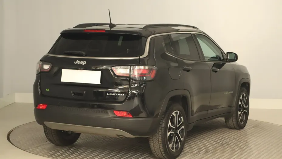 Jeep Compass -