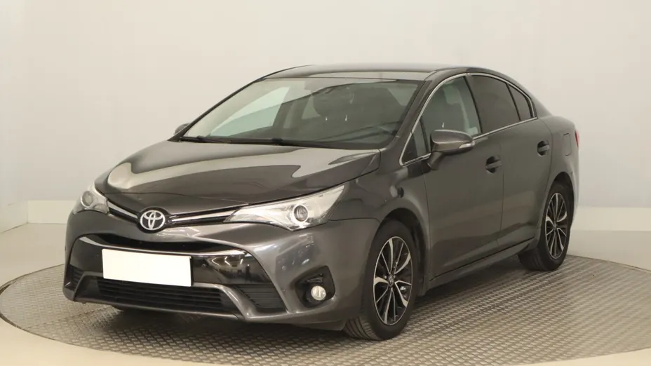 Toyota Avensis -