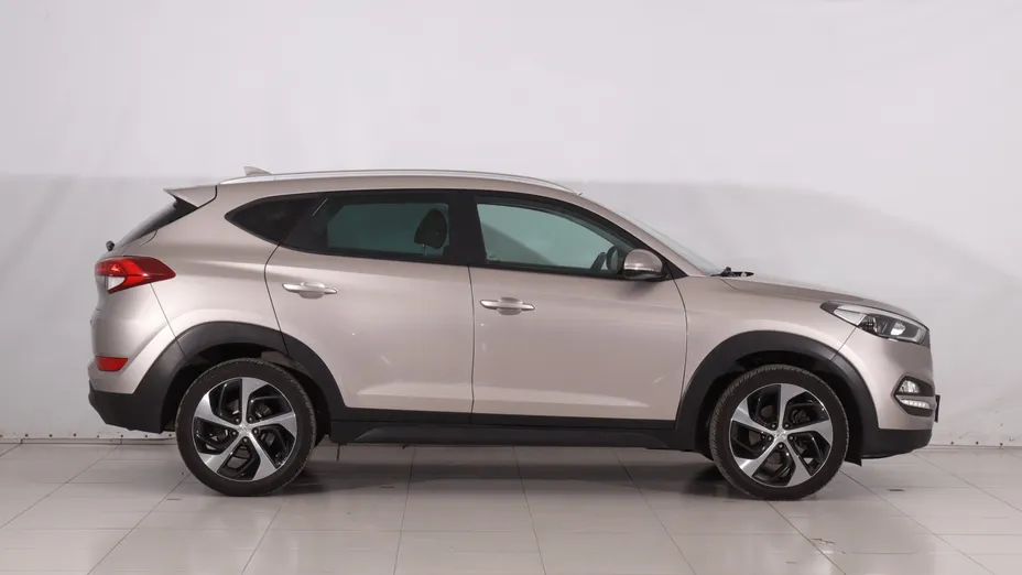 Hyundai Tucson -