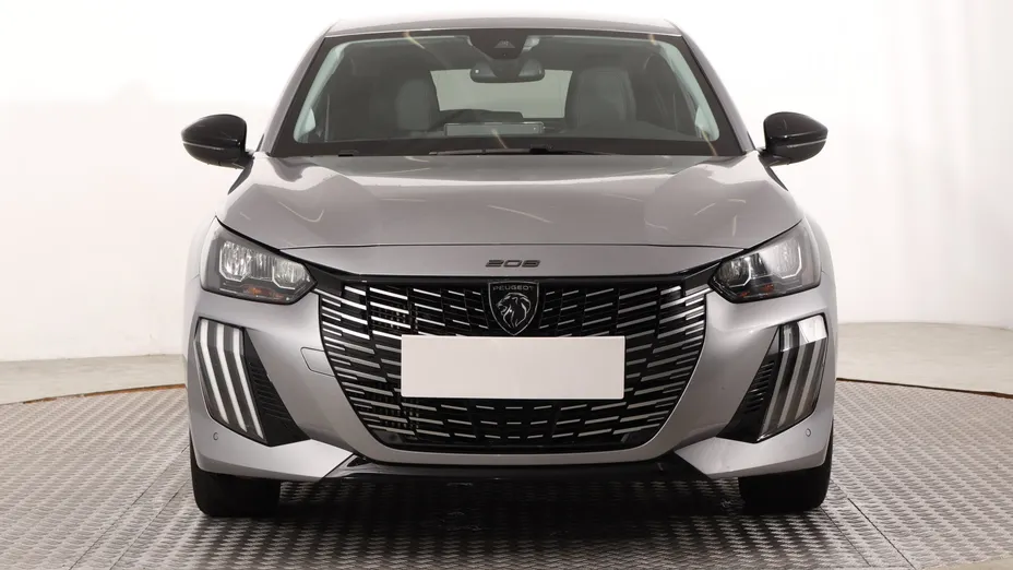 Peugeot 208 -