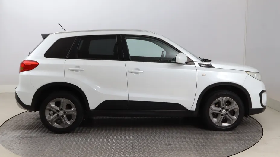 Suzuki Vitara -