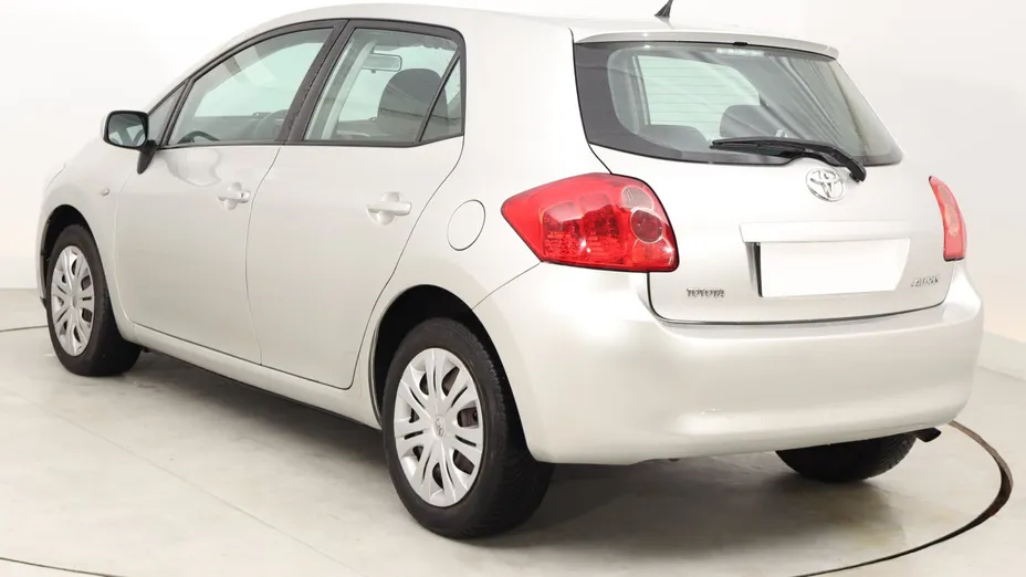 Toyota Auris -