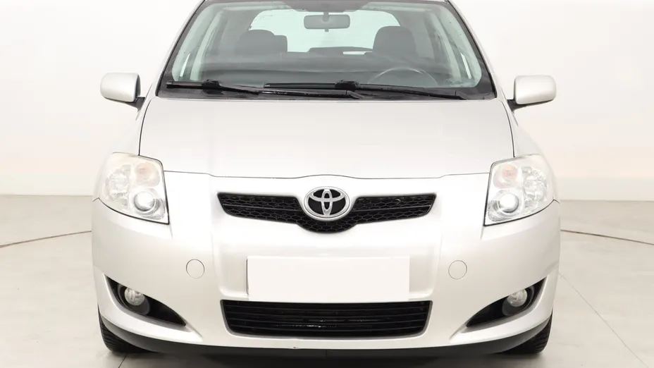 Toyota Auris -