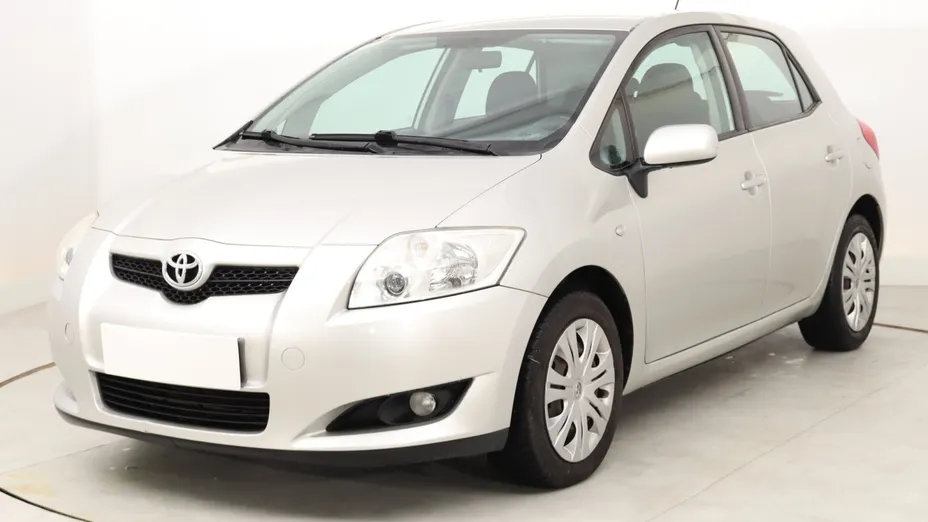 Toyota Auris -