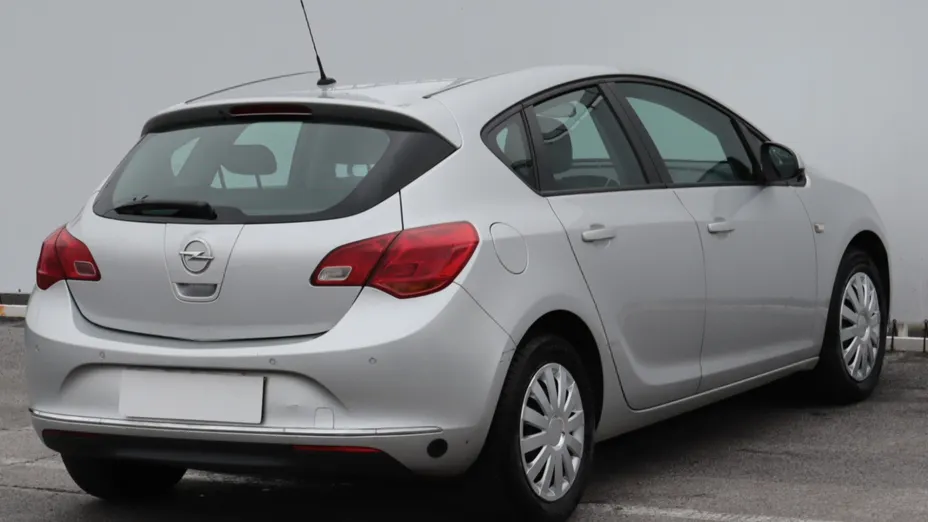 Opel Astra -
