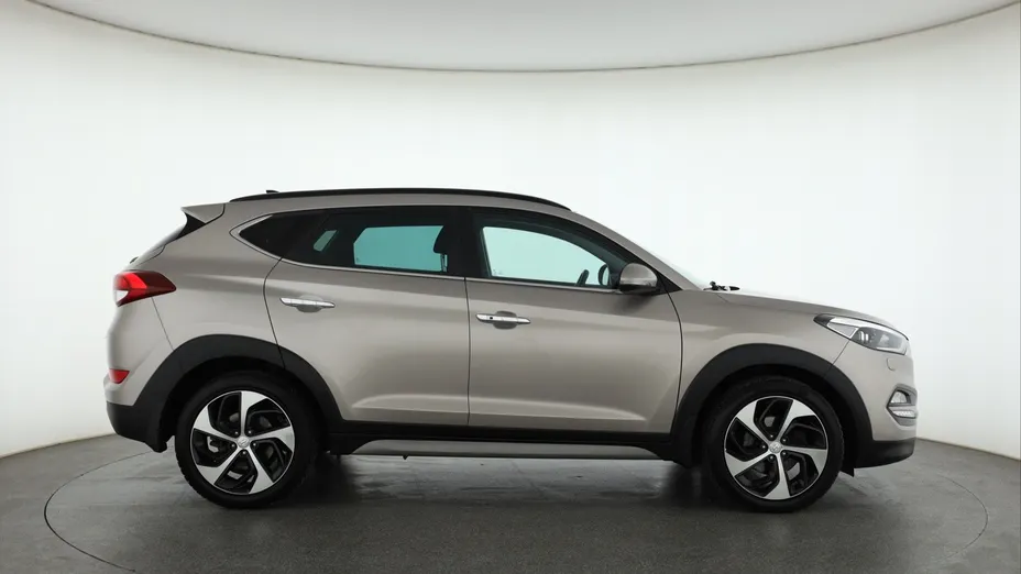 Hyundai Tucson -
