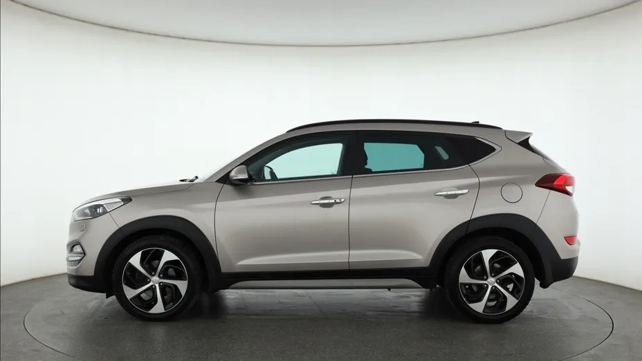 Hyundai Tucson -