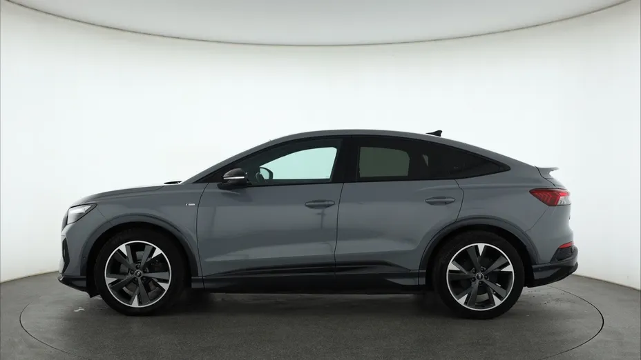 Audi Q4 Sportback e-tron -