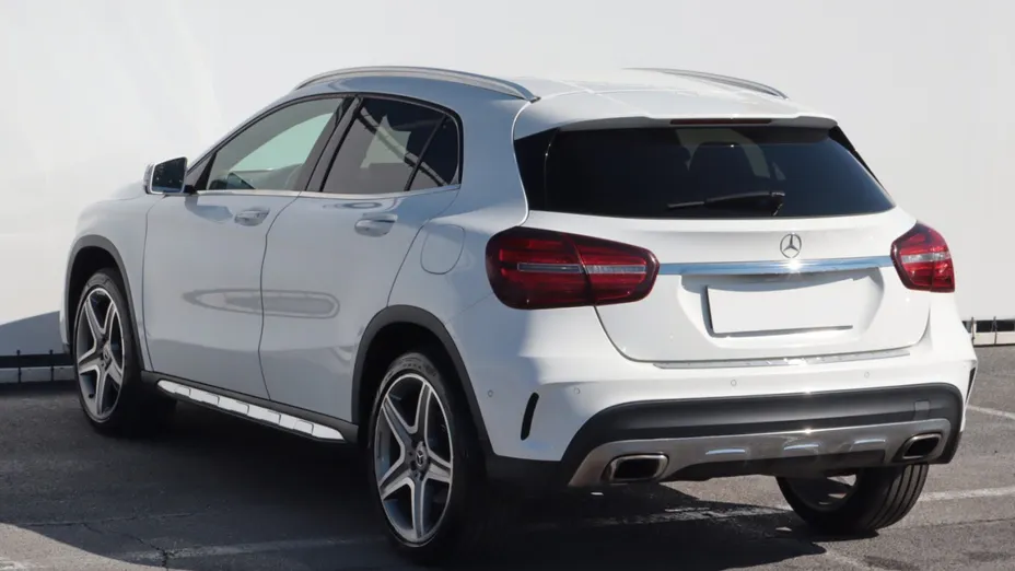 Mercedes GLA -