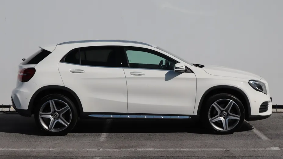 Mercedes GLA -