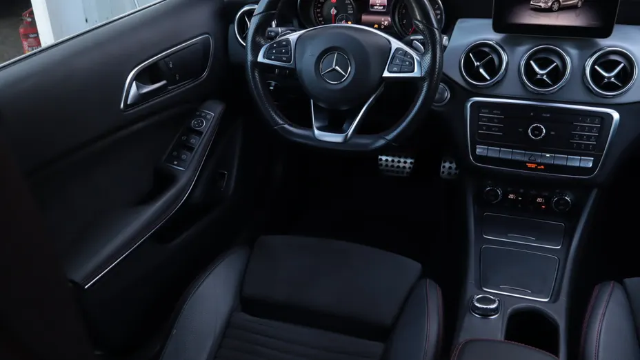 Mercedes GLA -