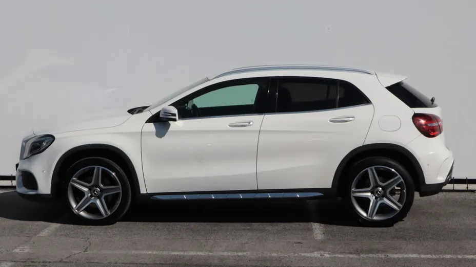 Mercedes GLA -