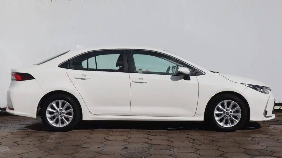 Toyota Corolla -