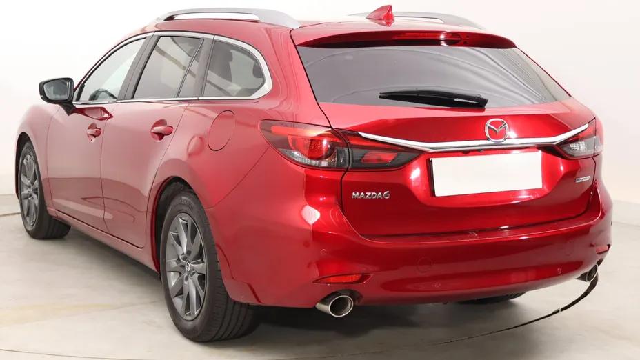 Mazda 6 -