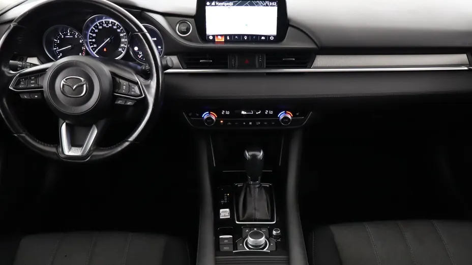 Mazda 6 -