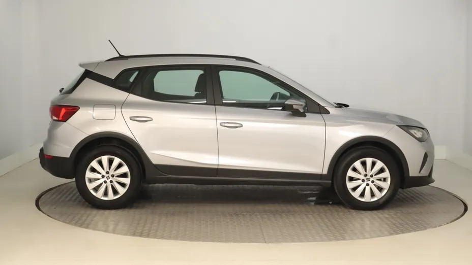 Seat Arona -