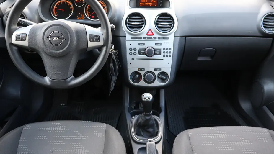 Opel Corsa -