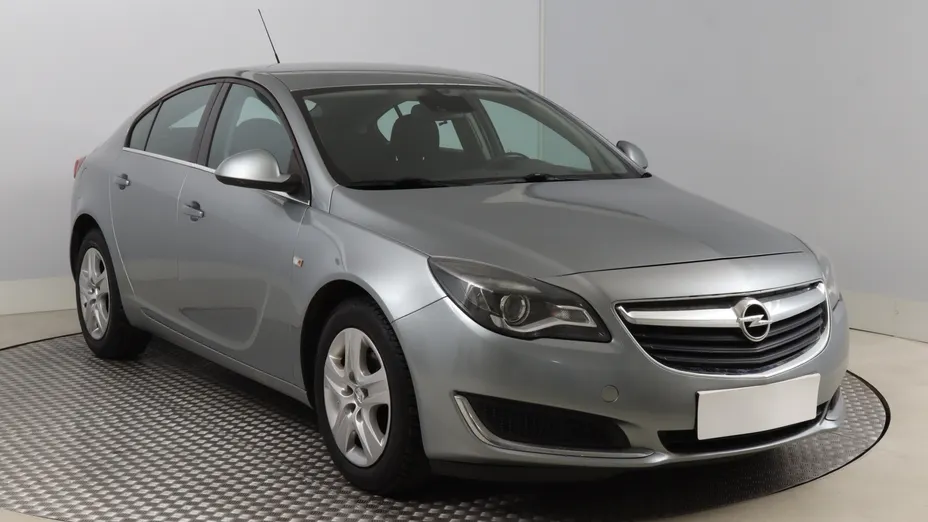 Opel Insignia -