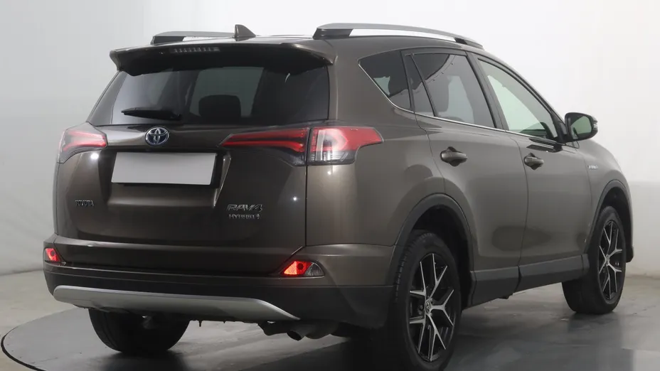 Toyota RAV4 -