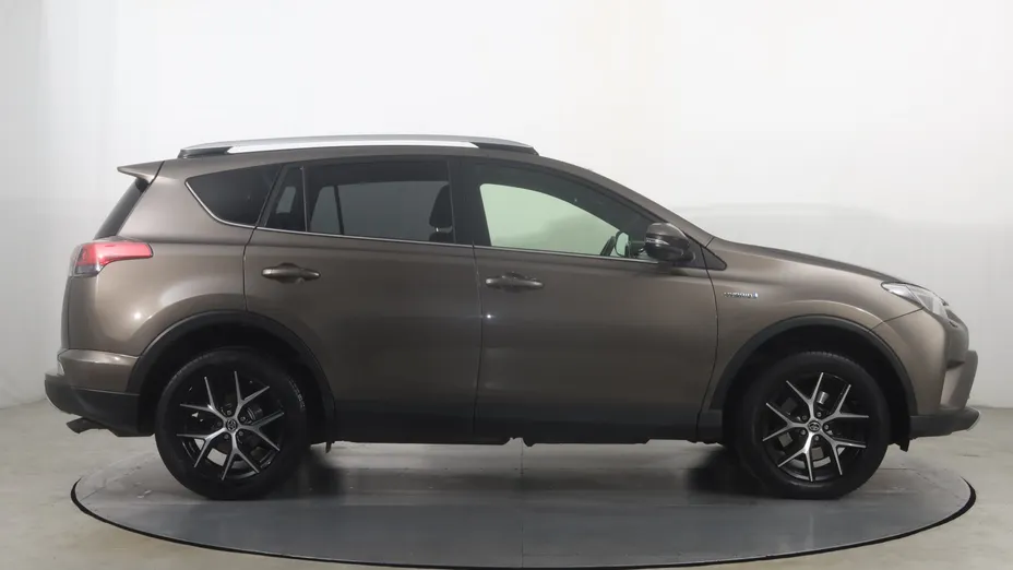 Toyota RAV4 -