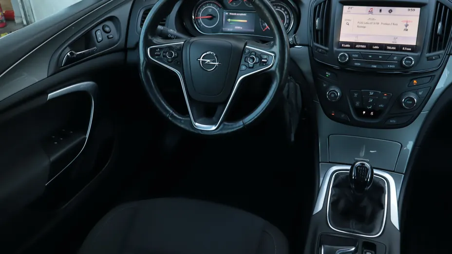 Opel Insignia -