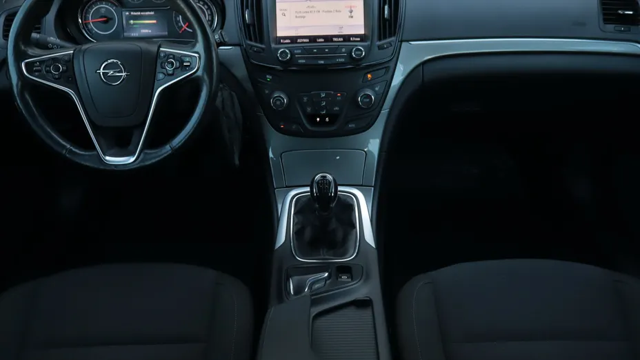 Opel Insignia -