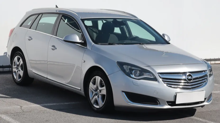 Opel Insignia -