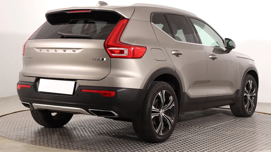 Volvo XC40 -