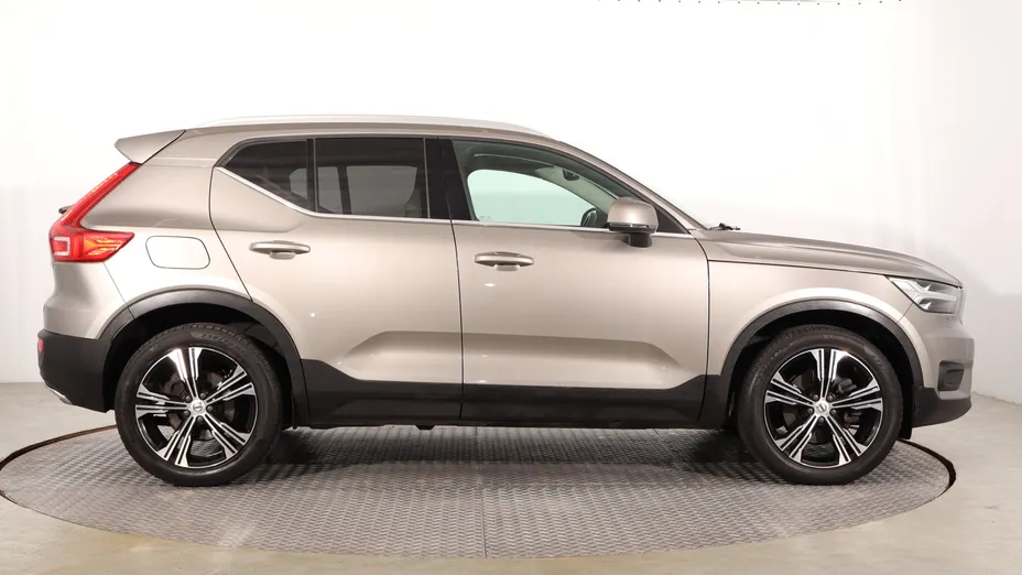 Volvo XC40 -
