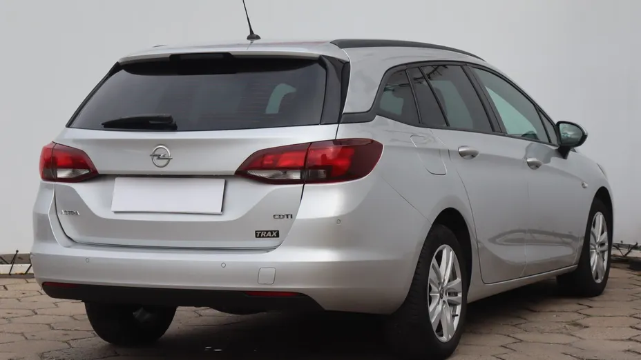 Opel Astra -
