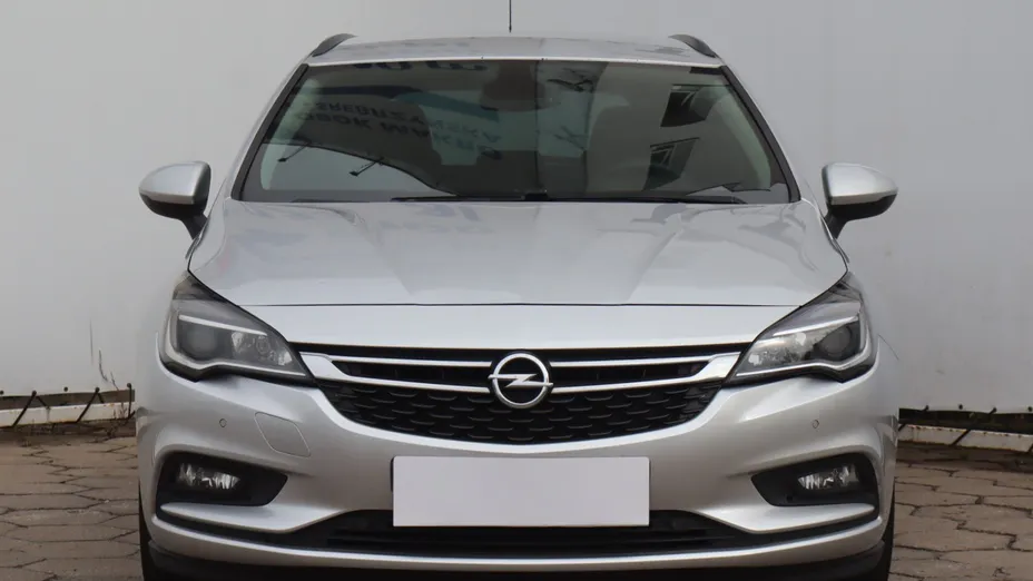 Opel Astra -