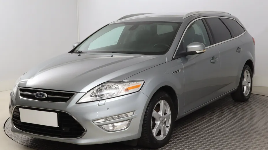 Ford Mondeo -