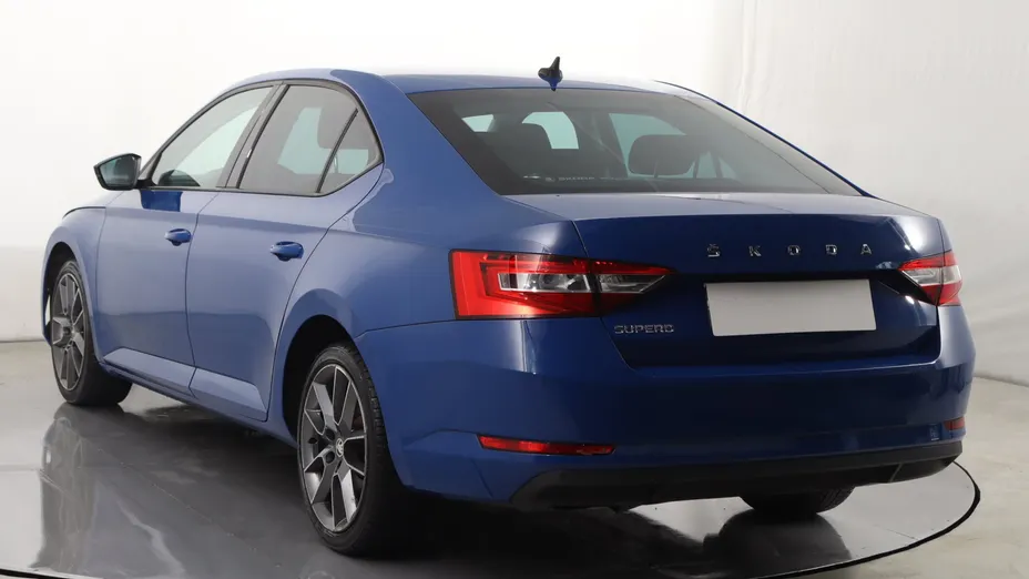Skoda Superb -